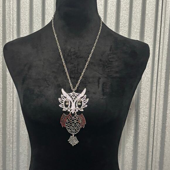 Articulated Owl Necklace Silver Tone Pendant Rhinestones Statement Jewelry - Picture 7 of 9